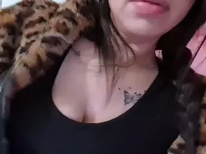 Pazzuttra  live sex cam