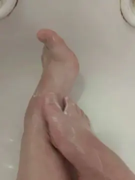 LadyChiseFeet  live sex cam