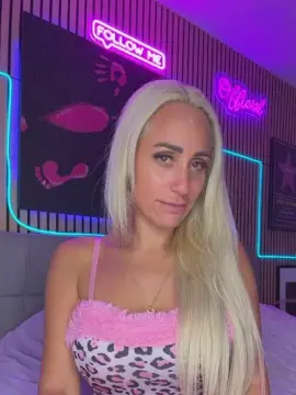 LunaSky  live sex cam