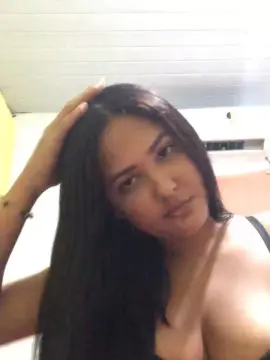 Mellya4  live sex cam