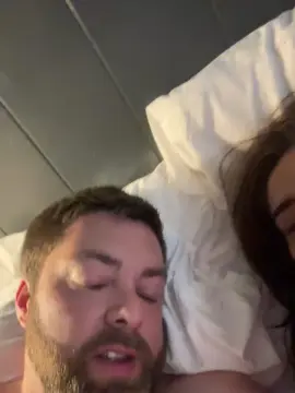 Justustwohere  live sex cam