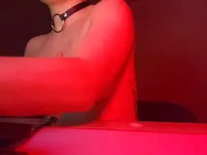 Whorekinga  live sex cam