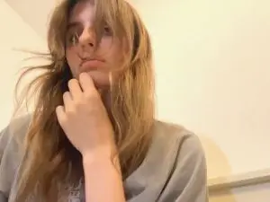 BreanaHelmle  live sex cam