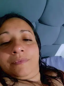 Lindamary222  live sex cam