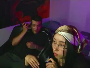 RoseandViktor23  live sex cam