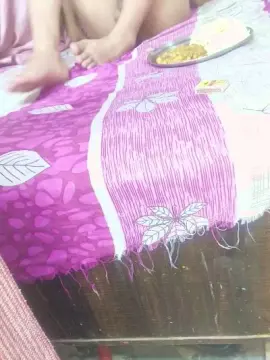 Alonehotgirl  live sex cam
