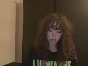 FreedaYegge  live sex cam