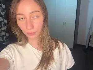 KassieSigona  live sex cam
