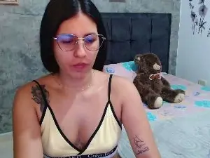 Emma_adams_  live sex cam