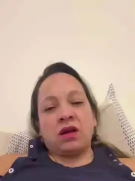 Bebe33  live sex cam