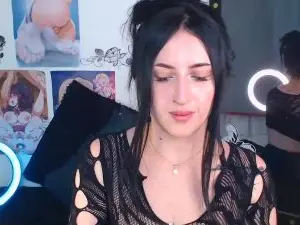 Sweet_evelyn19  live sex cam