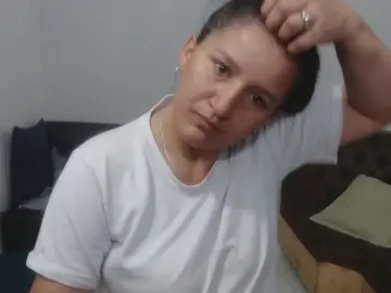 Angelinna345  live sex cam