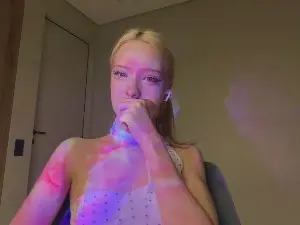 EvonTuplano  live sex cam