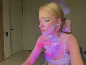 EvonTuplano  live sex cam