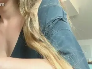 Sexydouchka  live sex cam