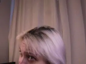 Summer_Lilac  live sex cam