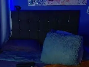 Brandi_bae1  live sex cam