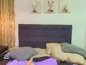 Brandi_bae1  live sex cam