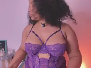 Soynereaa  live sex cam