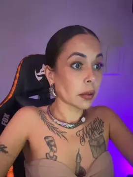 MilaDevassa  live sex cam