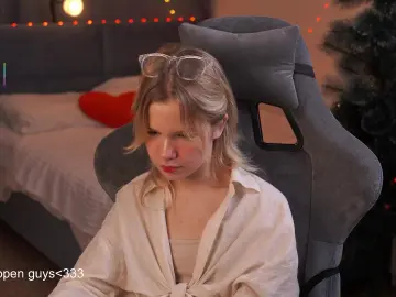 CelenaRomar  live sex cam