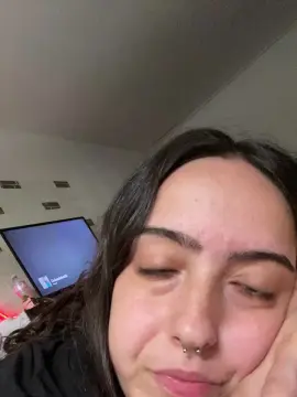 Clowde  live sex cam