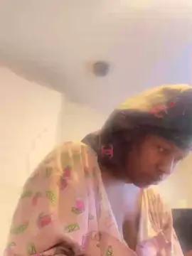 Peaches3183  live sex cam