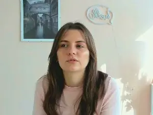 MaiaHeitmann  live sex cam