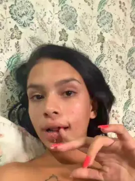 Babydoll974  live sex cam