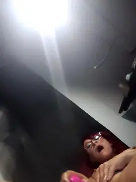 Foxy5569  live sex cam
