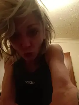 KayceeLove  live sex cam