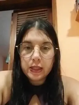 Luciaa_queen  live sex cam