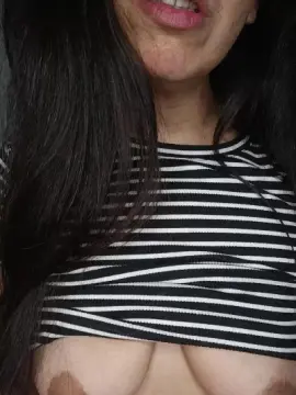 Tusofichu99  live sex cam