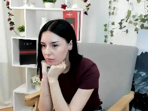 CyrstalNail  live sex cam