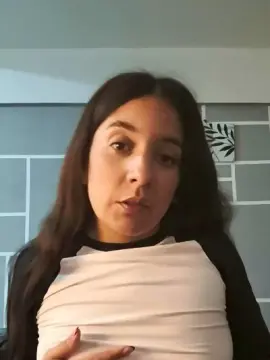 MoiraKiss  live sex cam