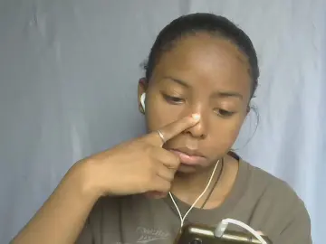 Rasoanir  live sex cam