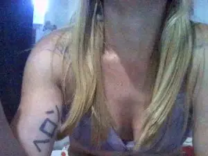 Barbiezinhaa1  live sex cam