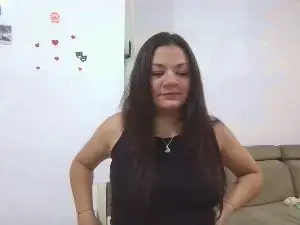 Meduzza5  live sex cam