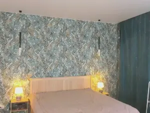 LynetteBalle  live sex cam