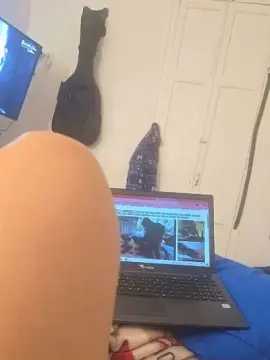 Alice__hot1  live sex cam