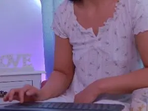 SophieeeRain  live sex cam