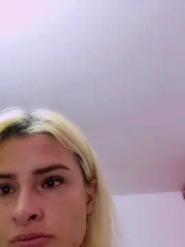 Youlittlestar28  live sex cam
