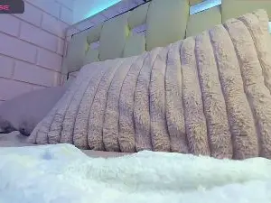 Alexxa_9  live sex cam