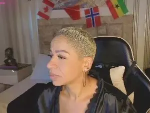 Summer_night_  live sex cam