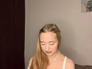 LethaCamisa  live sex cam