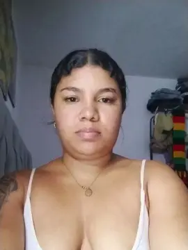 Carolina354  live sex cam