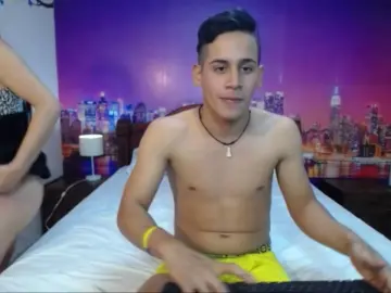 Venesomoscoup  live sex cam