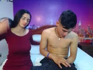 Venesomoscoup  live sex cam