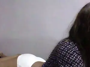 Ynay20  live sex cam