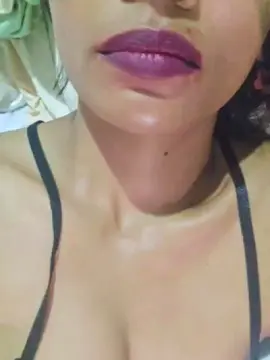 LeyaCat  live sex cam